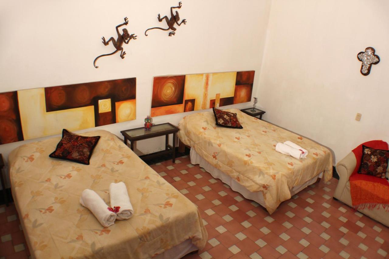 Casa Madero Rooms Куэрнавака Экстерьер фото